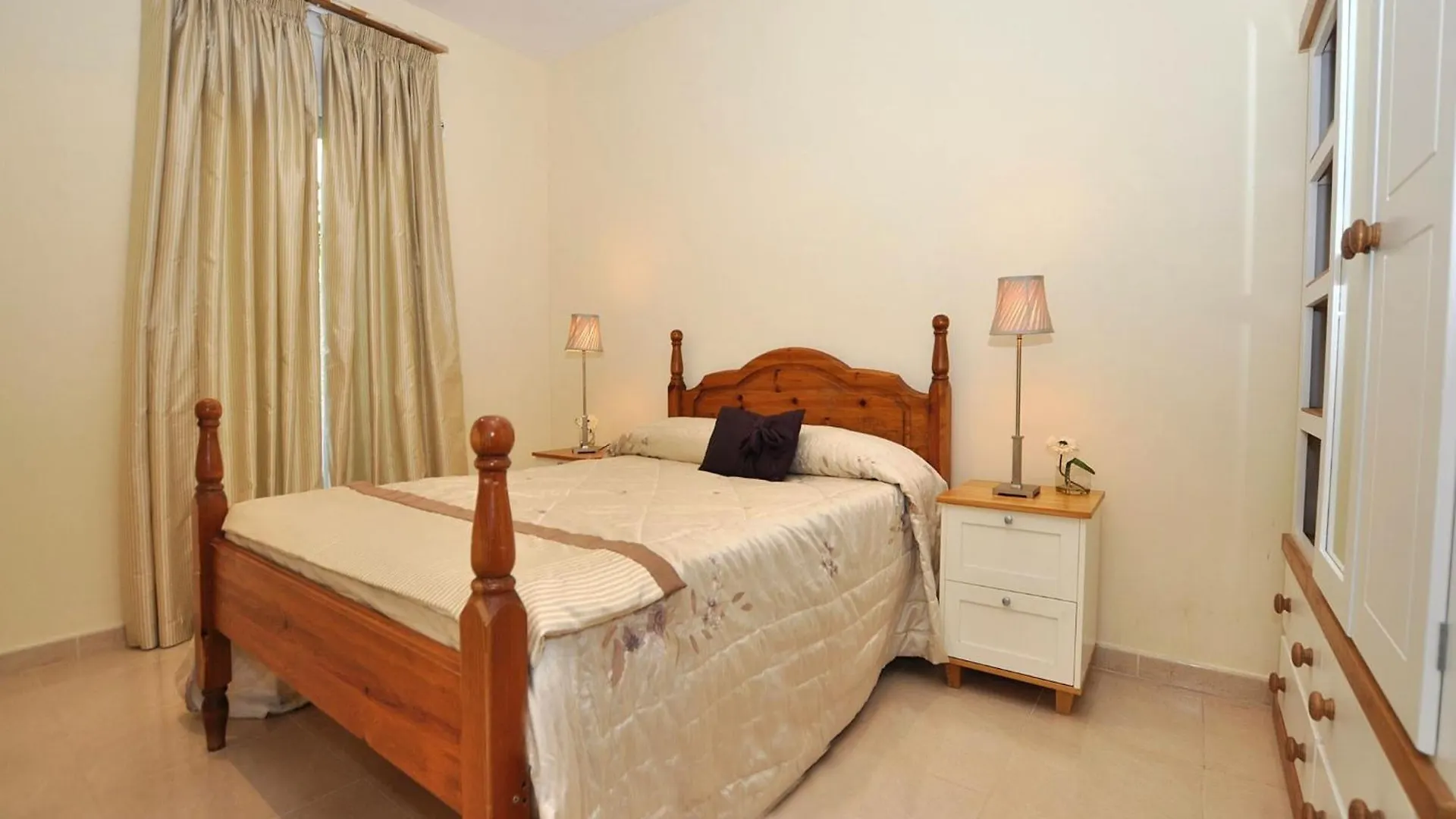Beautiful Holiday Home Near The Sea Palau Saverdera