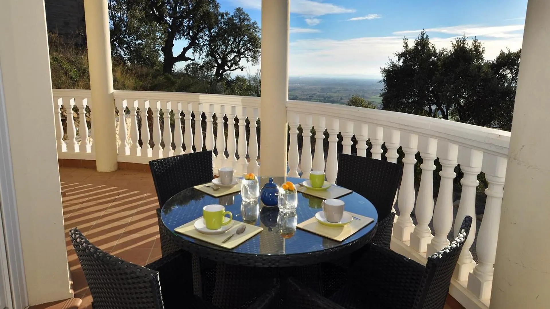 Beautiful Holiday Home Near The Sea Palau Saverdera Spain