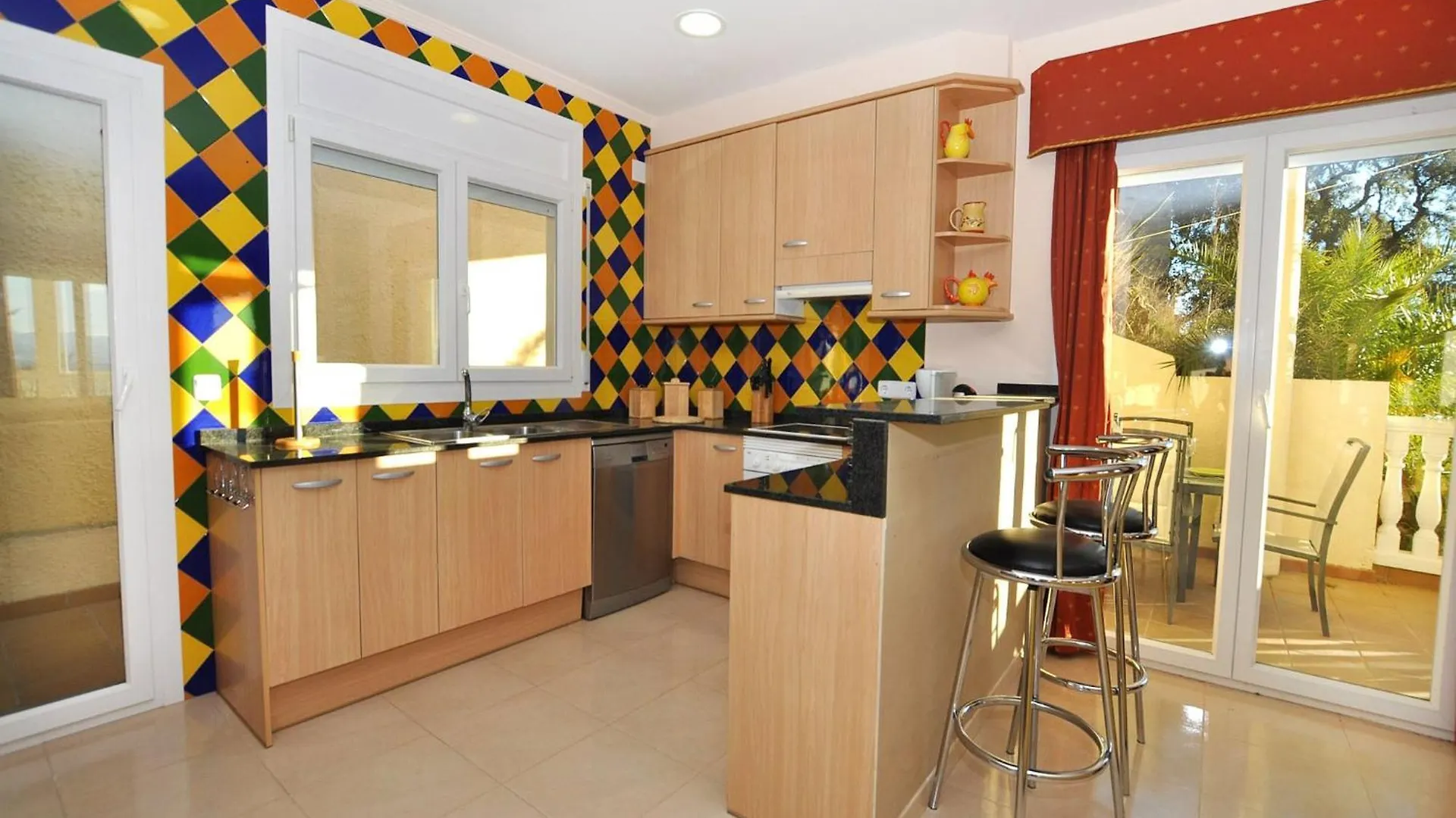 Beautiful Holiday Home Near The Sea Palau Saverdera